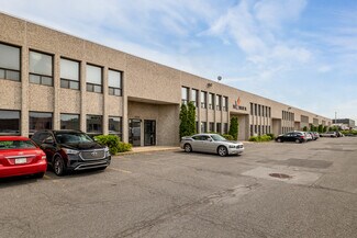 Plus de détails pour 2502-2530 Rue Lapierre, Montréal, QC - Industriel/Logistique à vendre