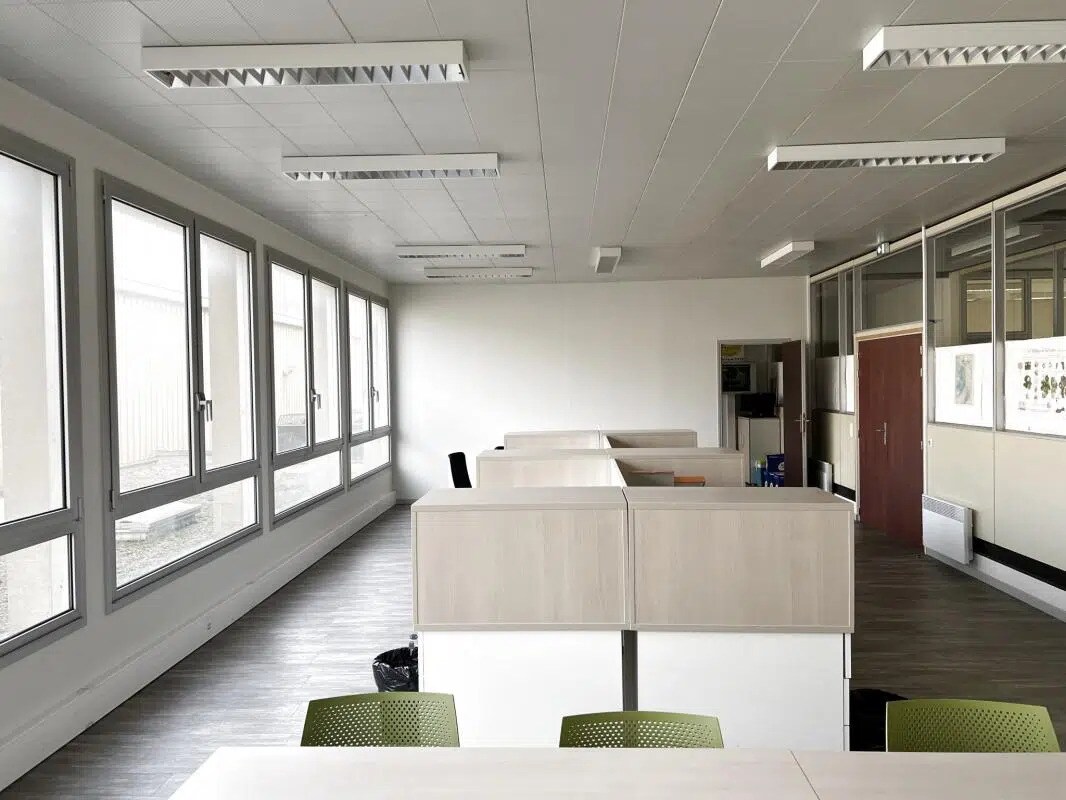 Bureau dans Épernay à louer Photo de l’immeuble– Image 1 sur 7