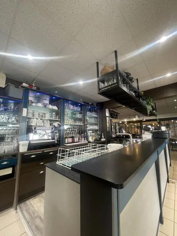 Local commercial dans Giffaumont-Champaubert à vendre Photo intérieure– Image 1 sur 6