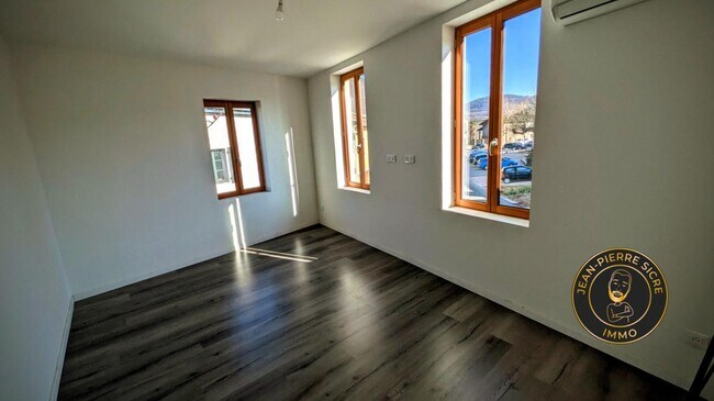 Plus de détails pour Local commercial à vendre