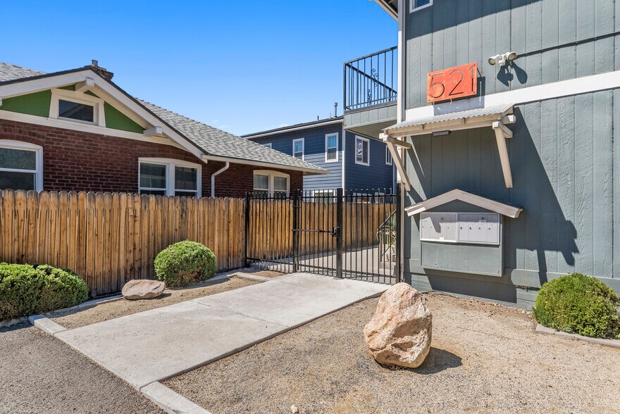 521 Sinclair, Reno, NV à vendre - Photo de l’immeuble – Image 2 sur 19