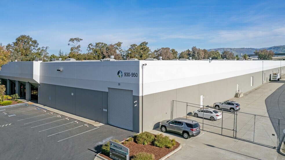 930-950 McLaughlin Ave, San Jose, CA à louer - Photo de l’immeuble – Image 3 sur 8