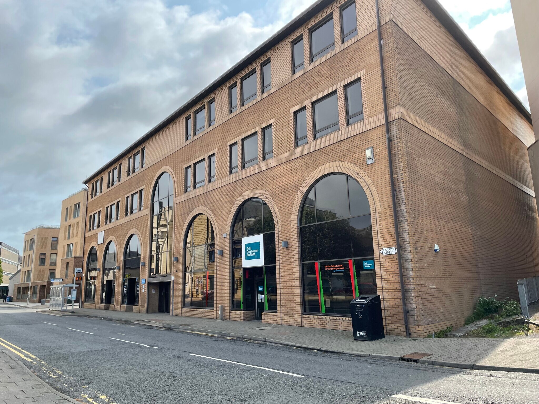 35-37 Carrick St, Ayr à louer Photo de l’immeuble– Image 1 sur 11