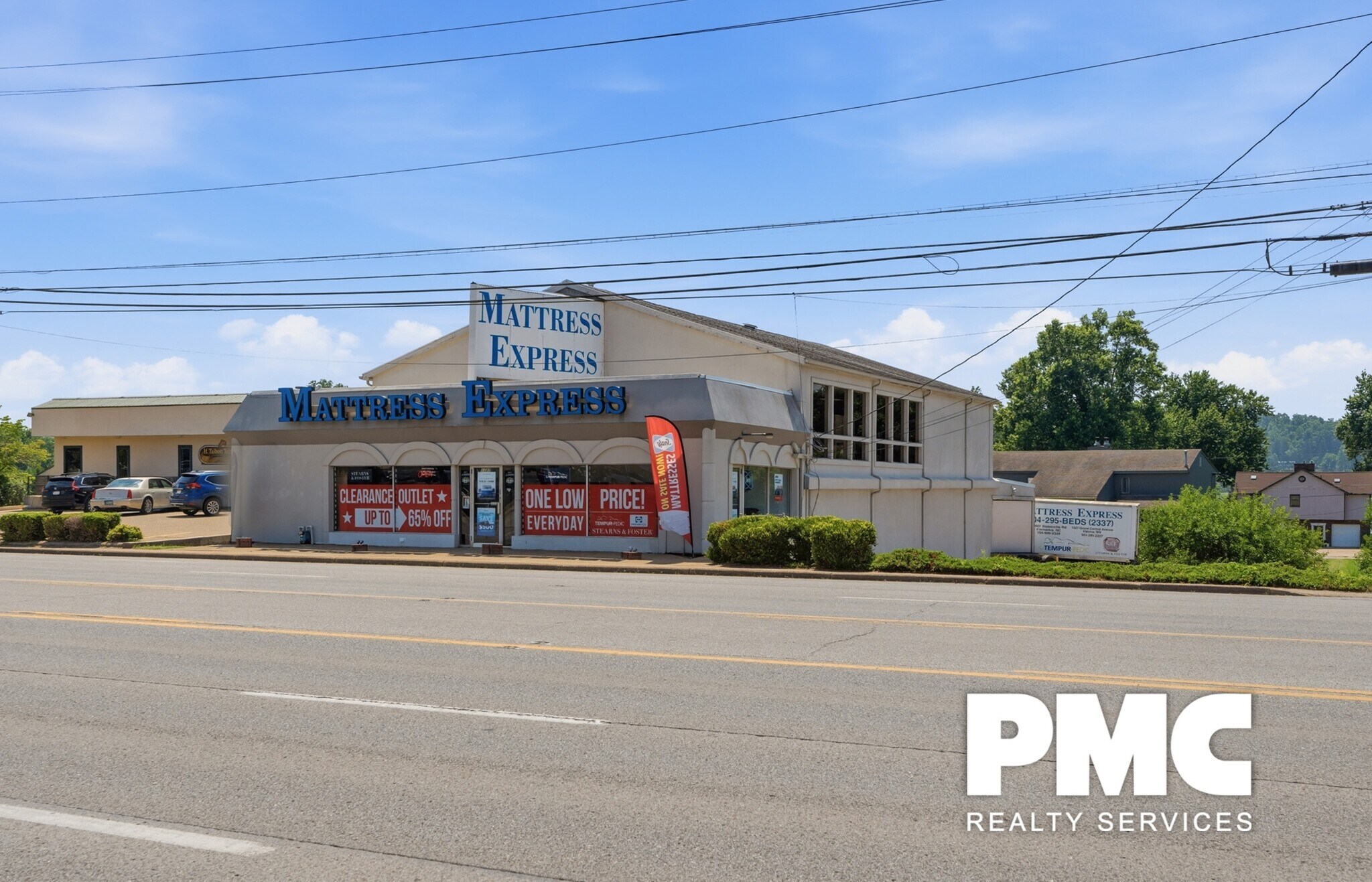 1327 Grand Central Ave, Vienna, WV à vendre Photo de l’immeuble– Image 1 sur 21