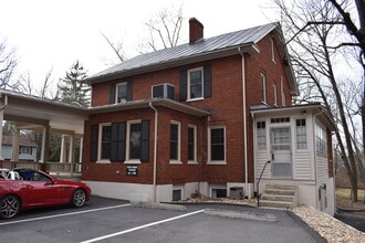 907 S Main St, Blacksburg, VA à louer Photo de l’immeuble– Image 1 sur 8