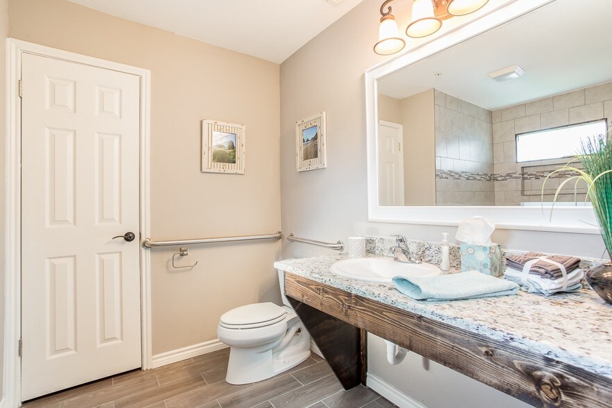 647 Cypressgreen Dr, San Antonio, TX à vendre - Photo intérieure – Image 2 sur 12