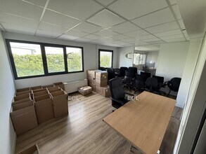 Bureau dans Neuilly-Plaisance à vendre Photo intérieure– Image 1 sur 2