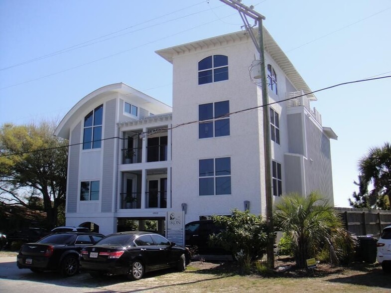 1022 Carolina Blvd, Isle Of Palms, SC à louer - Photo de l’immeuble – Image 1 sur 1
