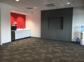 2645 Meridian Pky, Durham, NC à louer Photo intérieure– Image 2 sur 5