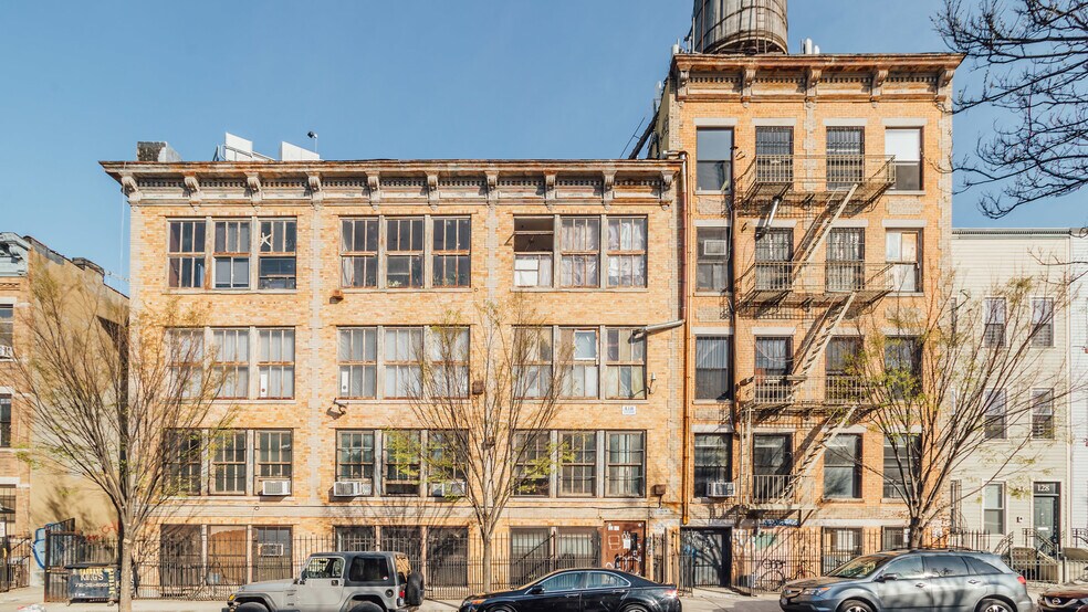 130 Palmetto St, Brooklyn, NY à louer - Photo de l’immeuble – Image 2 sur 4