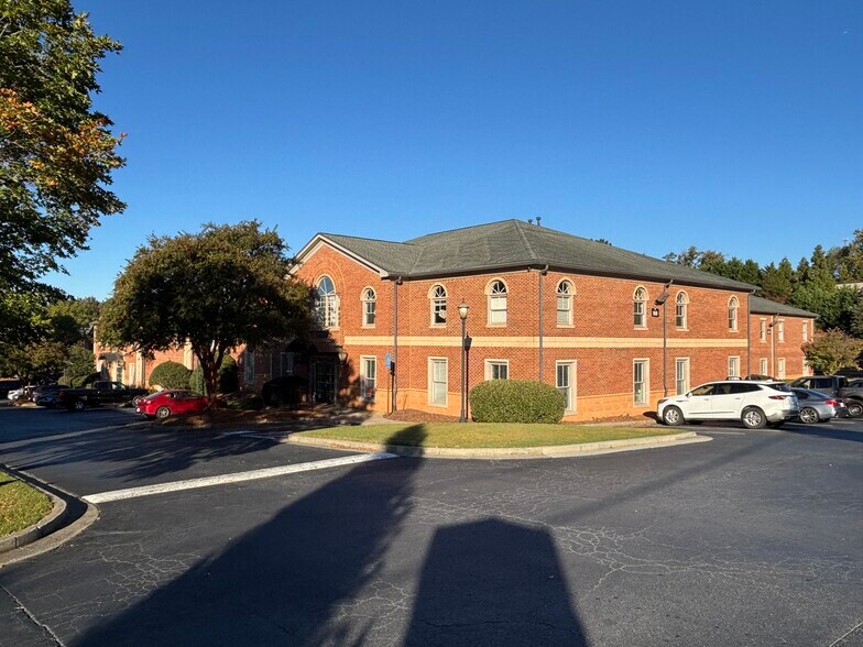 4080 McGinnis Ferry Rd, Alpharetta, GA à vendre - Photo de l’immeuble – Image 3 sur 3