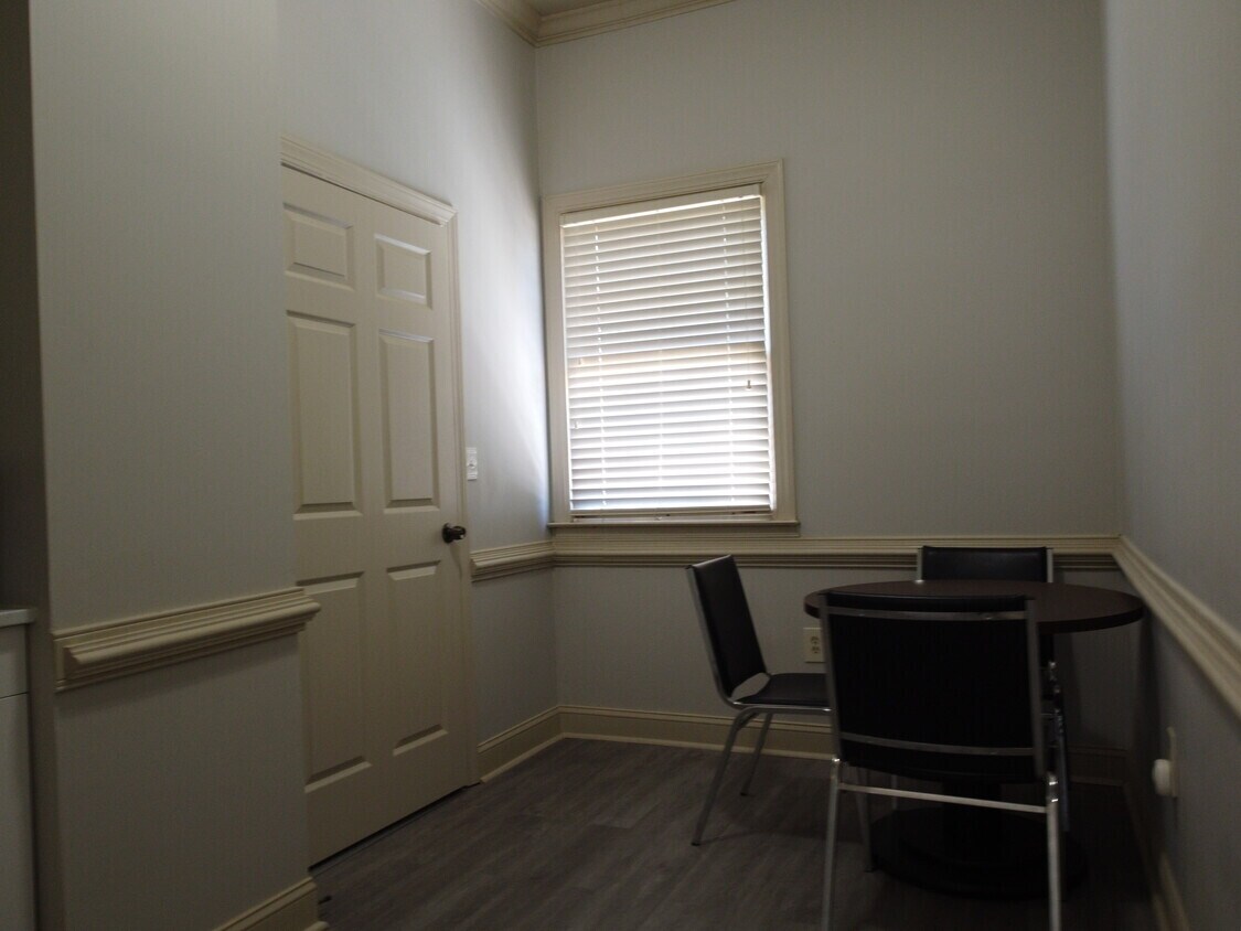 861 Commerce Dr SW, Conyers, GA à louer Photo de l’immeuble– Image 1 sur 18