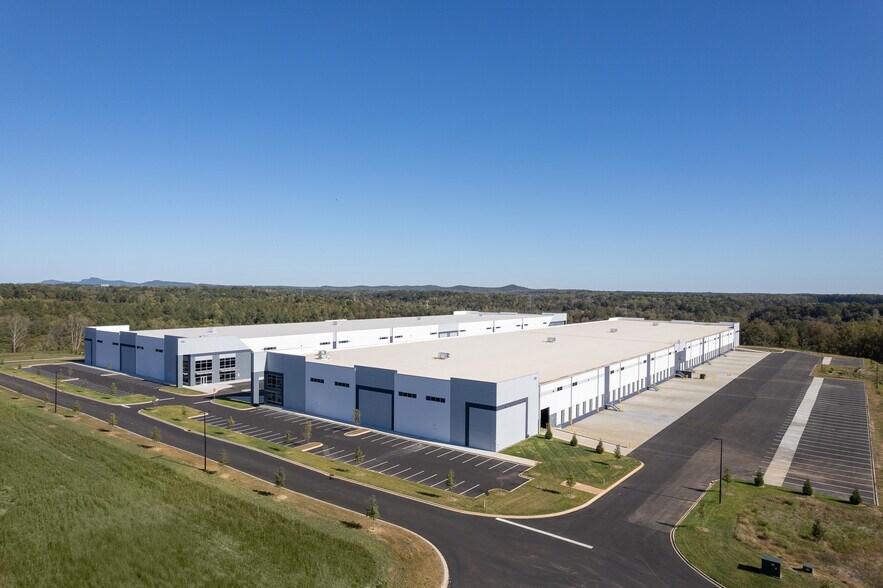 212 Tribal Rd, Blacksburg, SC à louer - Photo de l’immeuble – Image 1 sur 9