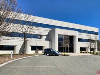 Plus de détails pour 200 Day Hill Rd, Windsor, CT - Bureau à vendre