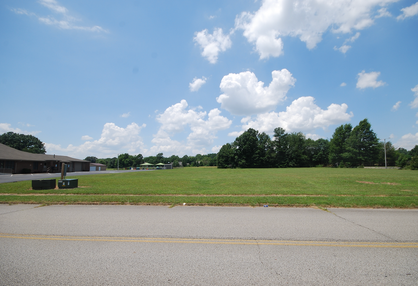 2949 US-45 Frontage byp, Jackson, TN à vendre - Photo de l’immeuble – Image 3 sur 11