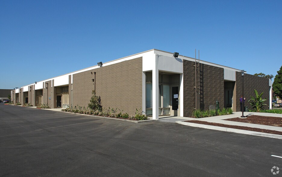 4120 Birch St, Newport Beach, CA à louer - Photo de l’immeuble – Image 3 sur 21