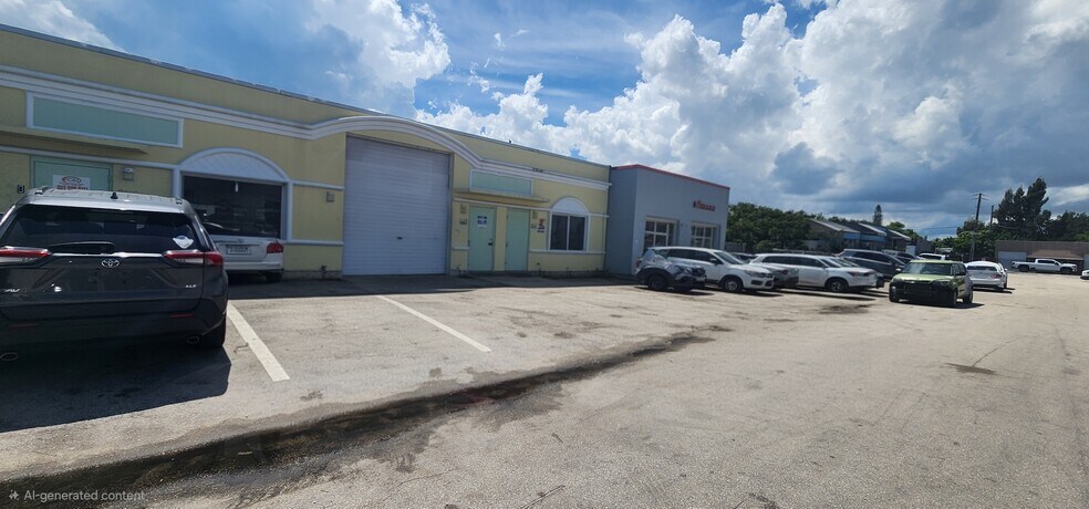2324 NW 30th Ct, Oakland Park, FL à louer - Photo de l’immeuble – Image 2 sur 10
