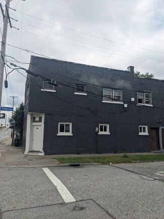 Plus de détails pour 576 E 152nd St, Cleveland, OH - Logement à vendre