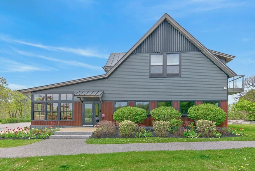 517 Ocean House Rd, Cape Elizabeth, ME à vendre - Photo de l’immeuble – Image 3 sur 13