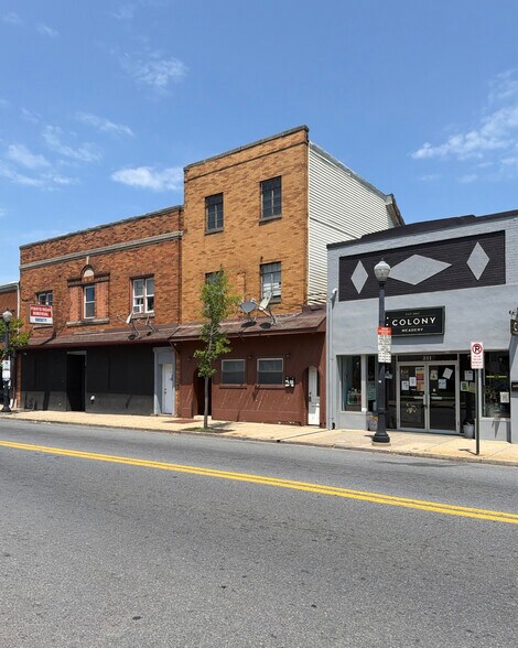 209 E 3rd St, Bethlehem, PA à vendre - Photo de l’immeuble – Image 2 sur 4