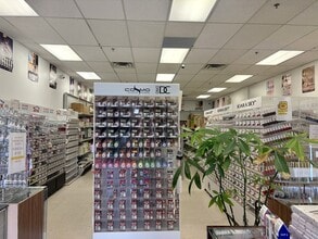 460-506 Gardiners Rd, Kingston, ON à louer Photo intérieure– Image 1 sur 3