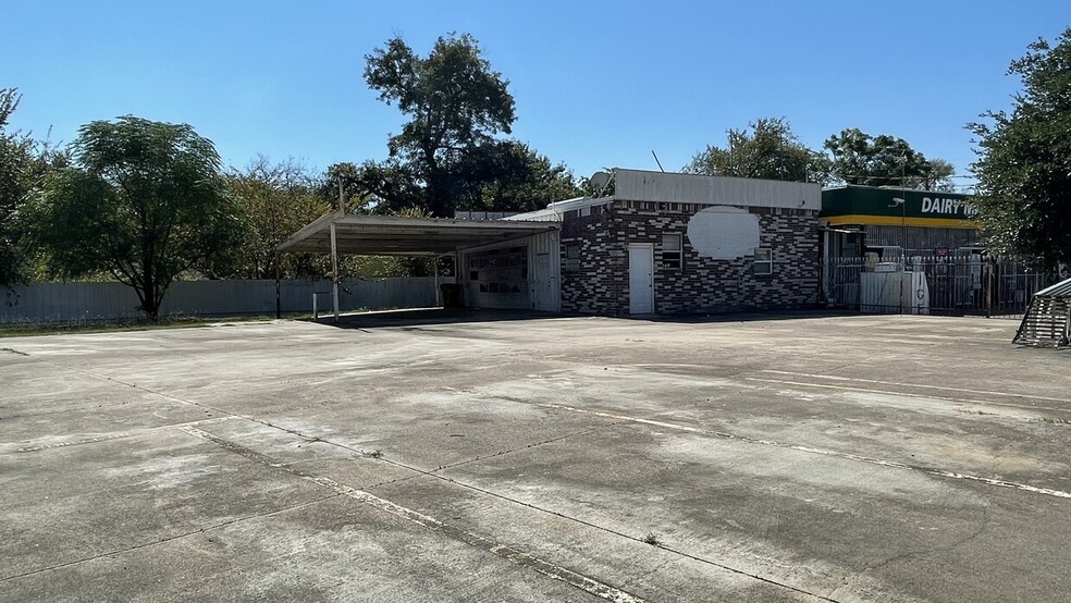 3614 W Jefferson Blvd, Dallas, TX à vendre - Photo de l’immeuble – Image 3 sur 6