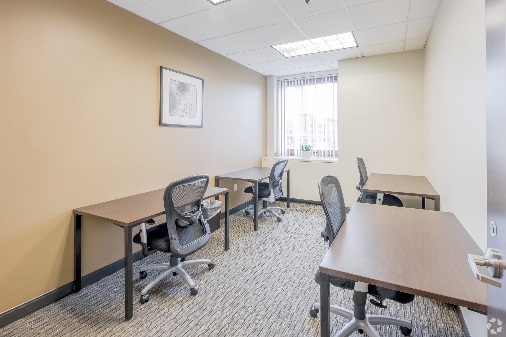 10 Dorrance St, Providence, RI à louer Photo intérieure– Image 1 sur 2