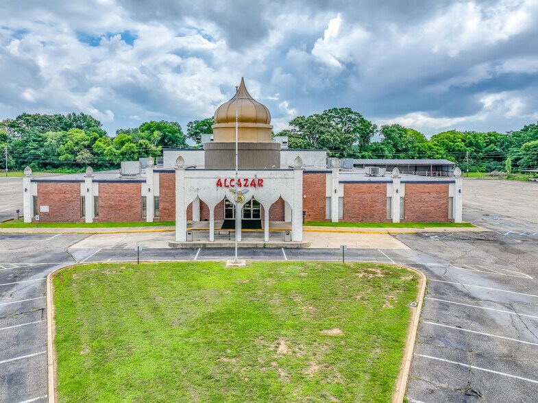 555 Eastern Blvd, Montgomery, AL à vendre - Photo de l’immeuble – Image 2 sur 43