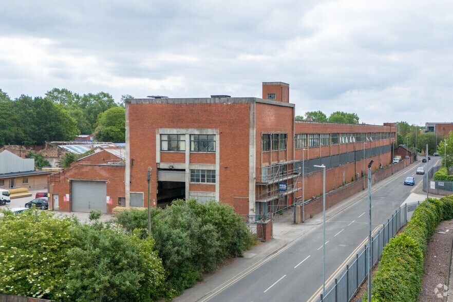 Etruscan St, Stoke On Trent à louer - Photo de l’immeuble – Image 1 sur 10