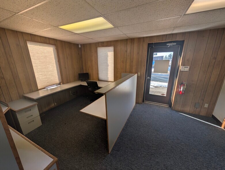 2340 Daniels St, Long Lake, MN à louer - Photo de l’immeuble – Image 3 sur 4