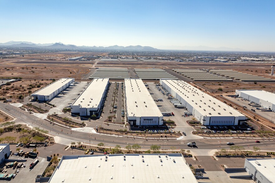 275 W Pinnacle Peak Rd, Phoenix, AZ à louer - Photo de l’immeuble – Image 2 sur 9