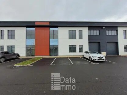 Industriel/Logistique dans Lieusaint à vendre - Photo de l’immeuble – Image 2 sur 7