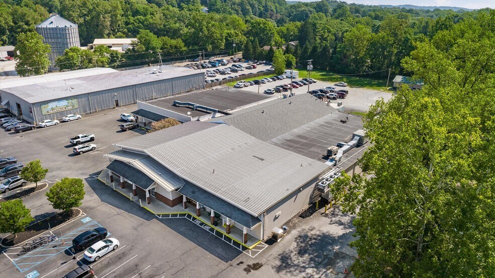 484 S Main St, Granville, OH à vendre - Photo de l’immeuble – Image 2 sur 16