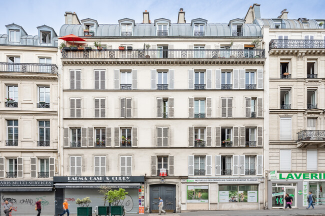 Plus de détails pour 139 Rue Du Faubourg Saint-Denis, Paris - Coworking à louer