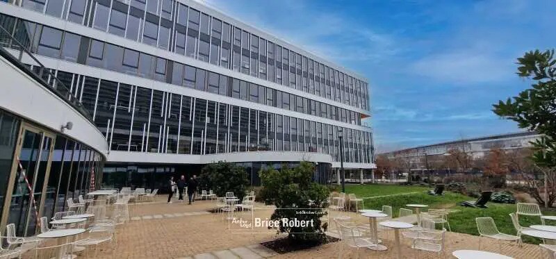 Bureau dans Lyon à louer - Photo de l’immeuble – Image 2 sur 15