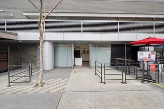 800 W Olympic Blvd, Los Angeles, CA à louer Photo intérieure– Image 2 sur 8