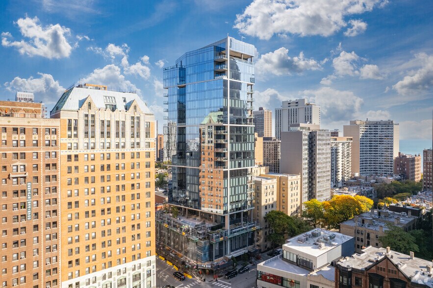 1159 N State St, Chicago, IL à louer - Photo de l’immeuble – Image 1 sur 5