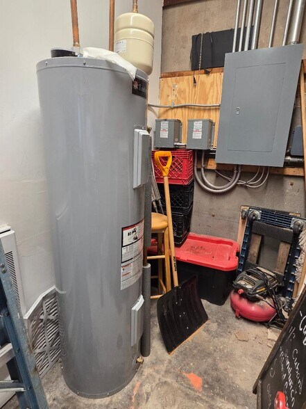 220 E Commercial St, Springfield, MO à vendre - Photo de l’immeuble – Image 3 sur 38