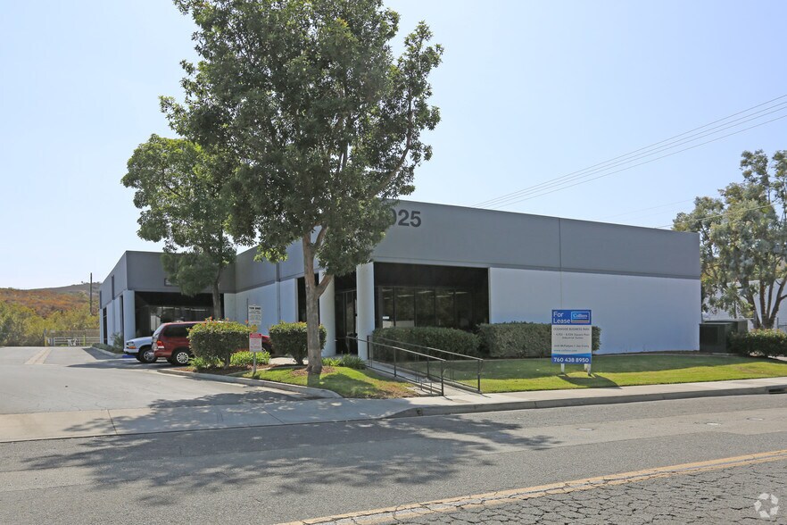 3025 Industry St, Oceanside, CA à louer - Photo de l’immeuble – Image 2 sur 17