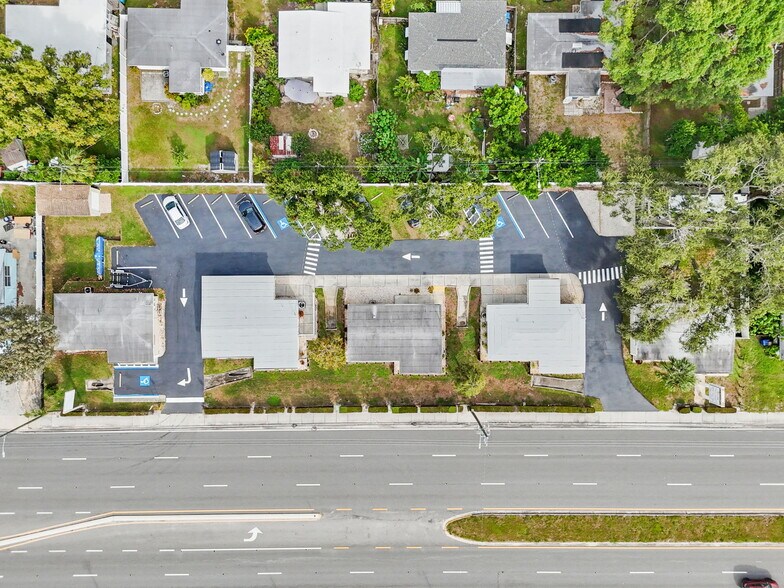 11589 Seminole Blvd, Largo, FL à vendre - Photo de l’immeuble – Image 2 sur 4