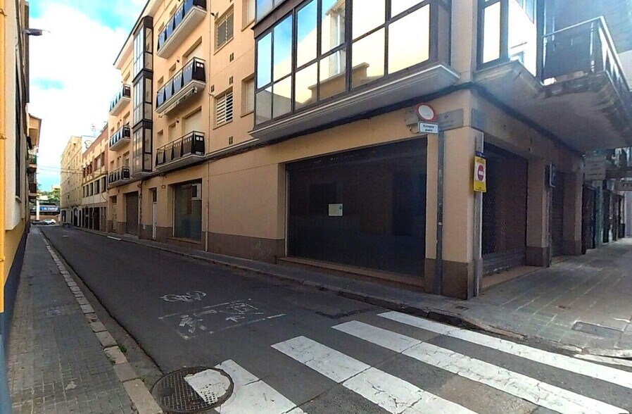 Immeuble residentiel dans Vilanova i la Geltrú, Barcelona à vendre - Photo de l’immeuble – Image 3 sur 9