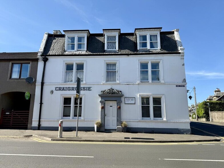 1 High St, Auchterarder à vendre - Photo de l’immeuble – Image 2 sur 16