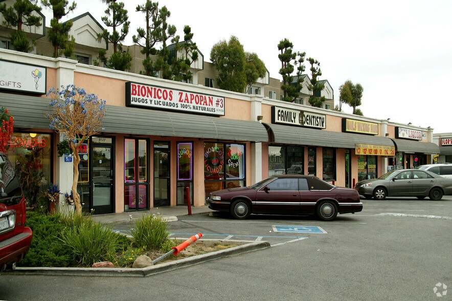 8017-8035 Imperial Hwy, Downey, CA à vendre - Photo de l’immeuble – Image 2 sur 3