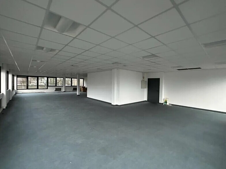 Bureau dans Strasbourg à louer - Photo de l’immeuble – Image 2 sur 7