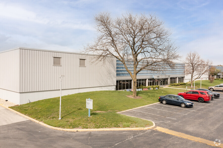 1800-1872 Brummel Ave, Elk Grove Village, IL à louer - Photo de l’immeuble – Image 2 sur 6