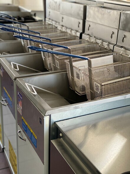 523 Charlestown Beach Rd, Charlestown, RI à louer - Photo de l’immeuble – Image 2 sur 5