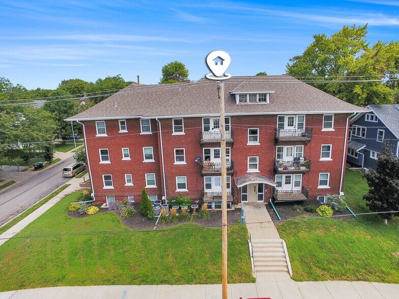 2968 Poppleton Ave, Omaha, NE à vendre - Photo de l’immeuble – Image 2 sur 62