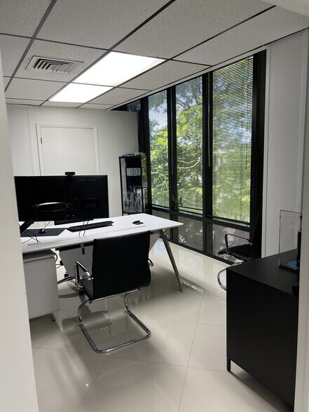 450 N Park Rd, Hollywood, FL à louer - Photo intérieure – Image 3 sur 7