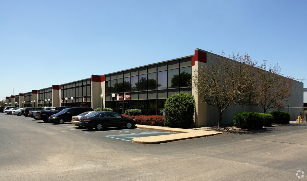 Kanawha Valley Distribution Center portefeuille de 3 biens à vendre sur LoopNet.fr - Photo principale – Image 3 sur 3