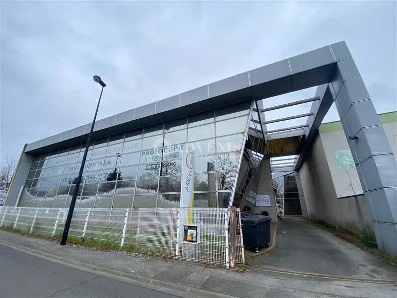 Bureau dans Champigny-sur-Marne à louer Photo de l’immeuble– Image 1 sur 7
